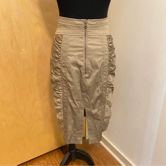 Nanette Leepore Tan Ruched Pencil Skirt Back slit Women’s Size - Picture 10 of 16